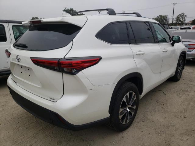 Photo 4 from auction – 2020 TOYOTA HIGHLANDER with VIN 5TDHZRAHXLS511024