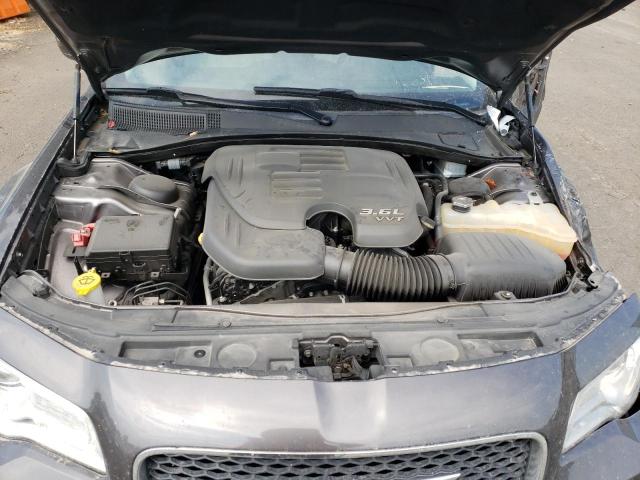 Photo 7 from auction – 2017 CHRYSLER 300 LIMITE with VIN 2C3CCARG2HH632195