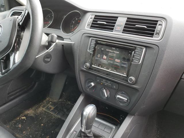 Photo 9 from auction – 2017 VOLKSWAGEN JETTA SE with VIN 3VWDB7AJXHM264778