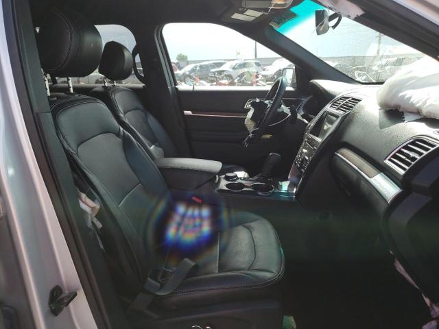 Photo 5 from auction – 2017 FORD EXPLORER L with VIN 1FM5K8F80HGA17102