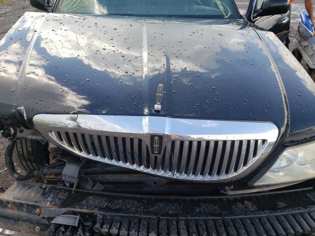 Zdjęcie 7 z aukcji – 2008 LINCOLN TOWN CAR E z VIN 2LNHM84W08X646135