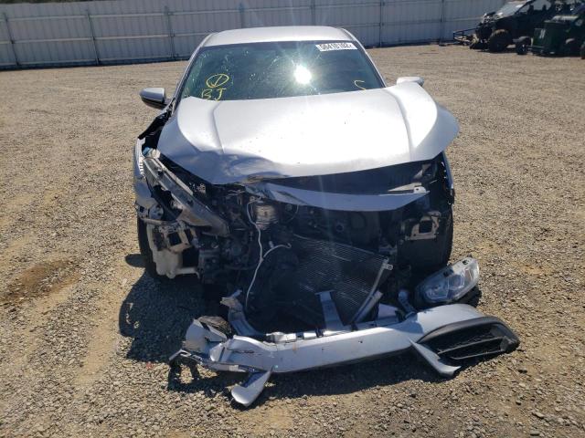 Photo 9 from auction – 2017 HONDA CIVIC LX with VIN 19XFC2F50HE215171