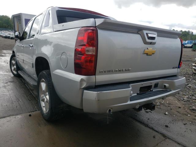 Photo 3 from auction – 2013 CHEVROLET AVALANCHE with VIN 3GNTKFE72DG371315