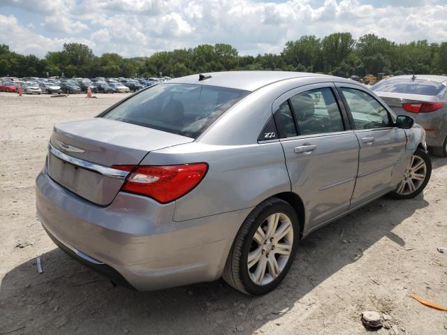 Photo 4 from auction – 2013 CHRYSLER 200 TOURIN with VIN 1C3CCBBB6DN655937