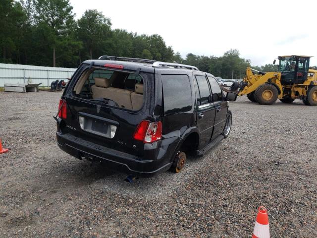 Photo 4 from auction – 2005 LINCOLN NAVIGATOR with VIN 5LMFU27555LJ19348