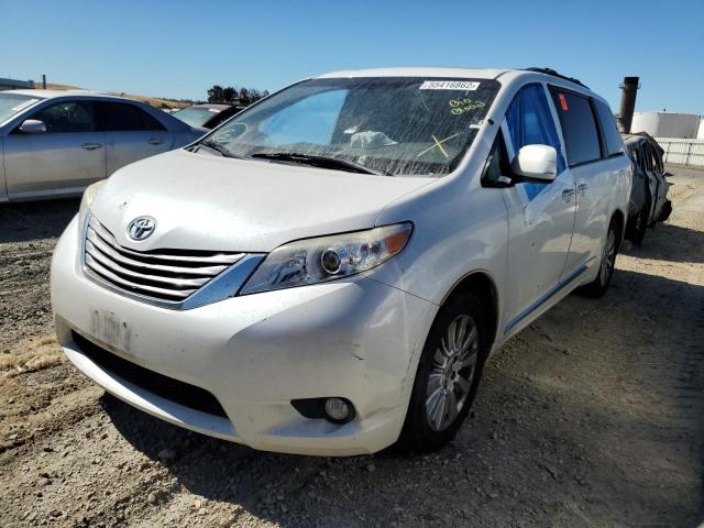 Photo 2 from auction – 2015 TOYOTA SIENNA XLE with VIN 5TDDK3DC5FS104684