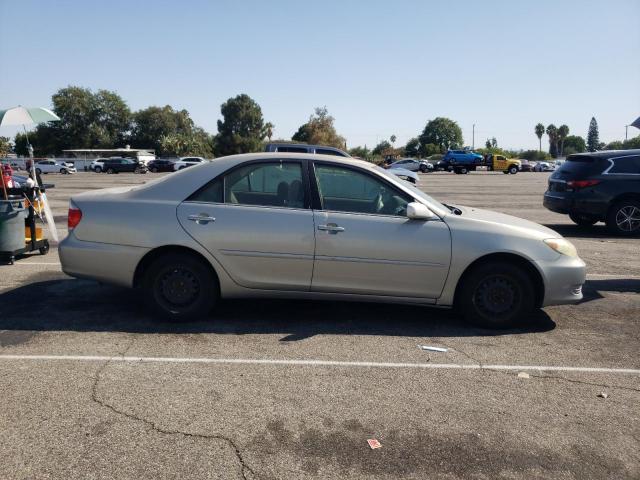 Photo 9 from auction – 2005 TOYOTA CAMRY LE with VIN 4T1BE32K15U546781