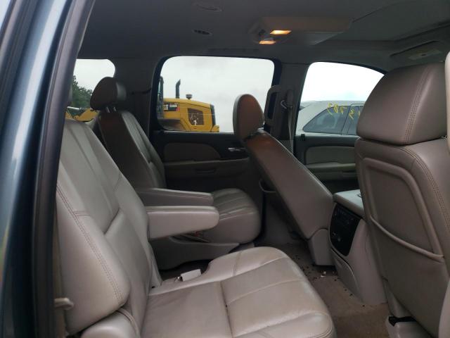 Photo 6 from auction – 2008 CHEVROLET SUBURBAN C with VIN 3GNFC16J28G205213