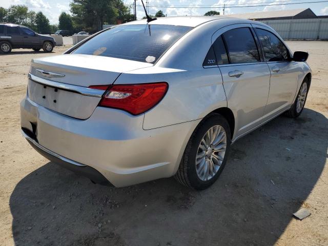 Photo 4 from auction – 2012 CHRYSLER 200 LX with VIN 1C3CCBAB1CN256756
