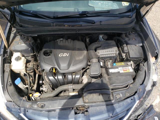 Photo 7 from auction – 2011 HYUNDAI SONATA with VIN 5NPEB4AC4BH221672