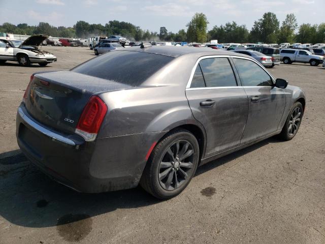 Photo 4 from auction – 2017 CHRYSLER 300 LIMITE with VIN 2C3CCARG2HH632195