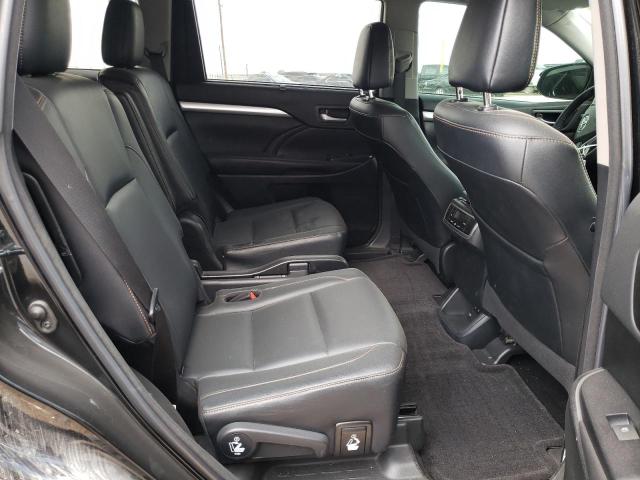Photo 6 from auction – 2018 TOYOTA HIGHLANDER with VIN 5TDKZRFH4JS537341