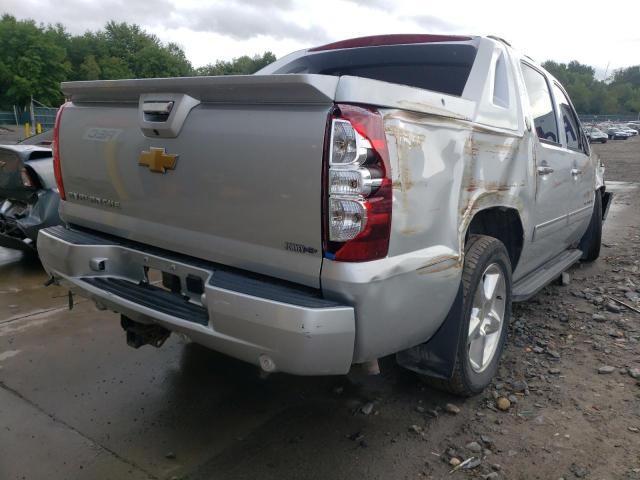 Photo 4 from auction – 2013 CHEVROLET AVALANCHE with VIN 3GNTKFE72DG371315