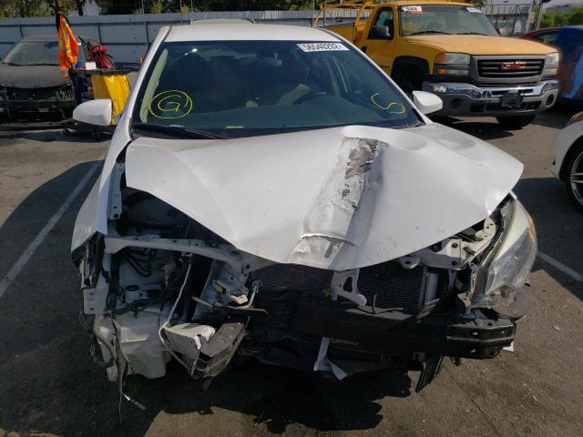 Photo 9 from auction – 2015 TOYOTA COROLLA L with VIN 2T1BURHE4FC229684