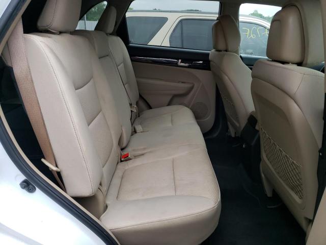 Photo 6 from auction – 2013 KIA SORENTO LX with VIN 5XYKTDA27DG404839