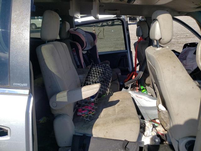 Photo 6 from auction – 2011 CHRYSLER TOWN & COU with VIN 2A4RR5DG0BR701772