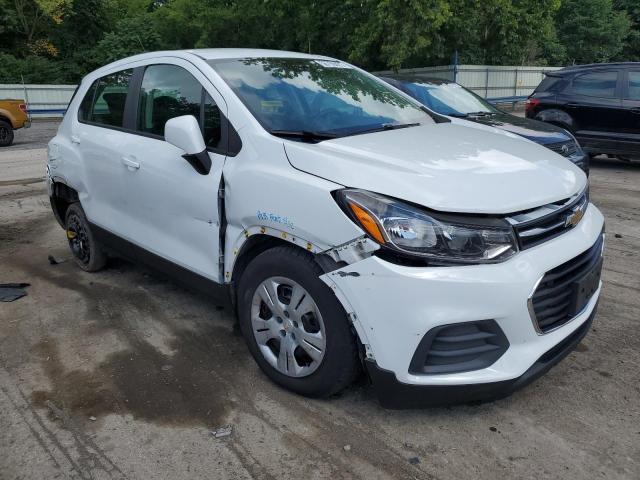 CHEVROLET TRAX LS 2017 with VIN KL7CJKSB8HB076552 - Photo from auction