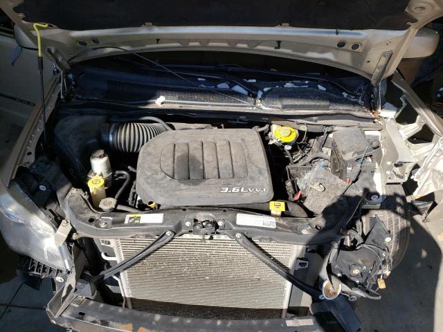 Photo 7 from auction – 2014 CHRYSLER TOWN & COU with VIN 2C4RC1BGXER132145