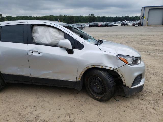 Photo 10 from auction – 2017 CHEVROLET TRAX LS with VIN KL7CJKSB5HB129420