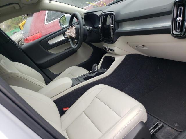 Photo 5 from auction – 2021 VOLVO XC40 T5 MO with VIN YV4162UK8M2475641