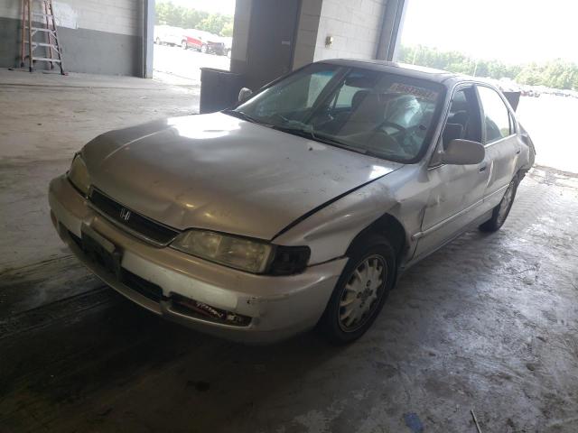 Photo 2 from auction – 1997 HONDA ACCORD EX with VIN 1HGCD5657VA253207