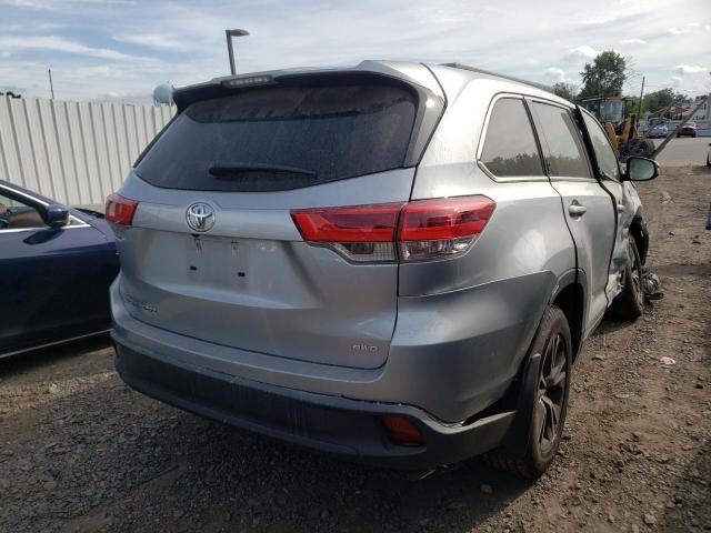 Photo 4 from auction – 2019 TOYOTA HIGHLANDER with VIN 5TDBZRFHXKS739408