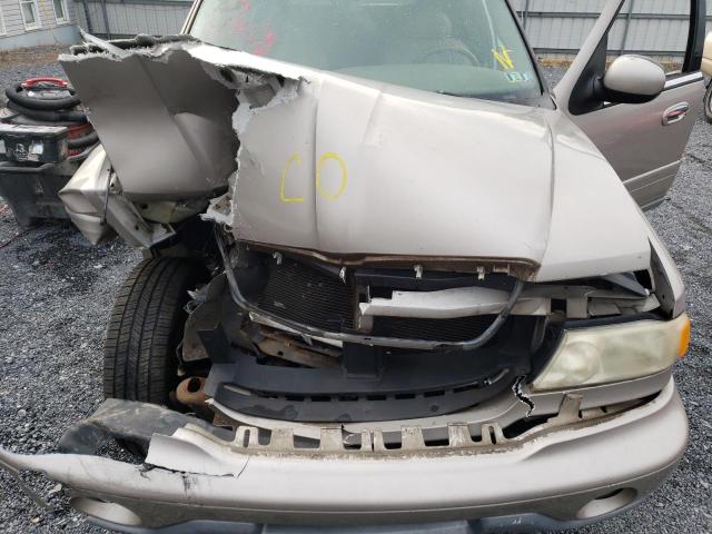 Photo 7 from auction – 2000 LINCOLN NAVIGATOR with VIN 5LMFU28AXYLJ42902