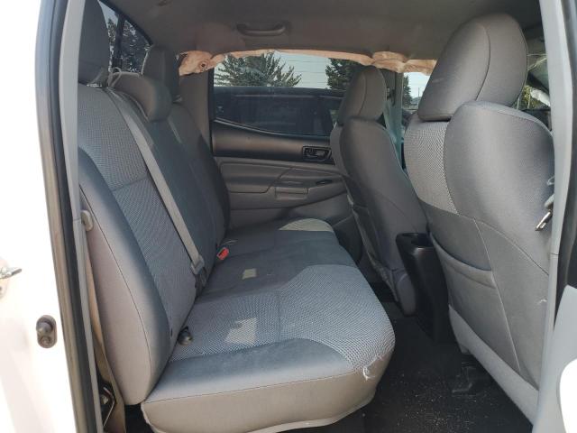 Photo 6 from auction – 2015 TOYOTA TACOMA DOU with VIN 3TMLU4EN3FM169397