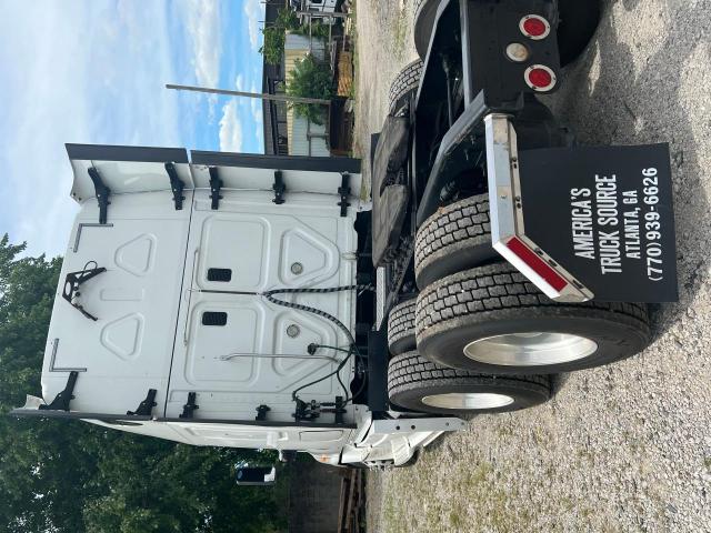 Photo 3 from auction – 2014 FREIGHTLINER CASCADIA 1 with VIN 3AKJGLD57ESFK2699