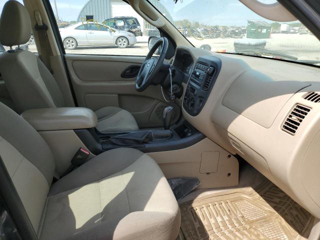 Photo 5 from auction – 2005 FORD ESCAPE XLS with VIN 1FMYU92Z25KD75919