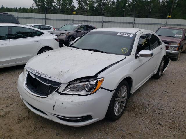 Photo 2 from auction – 2013 CHRYSLER 200 LIMITE with VIN 1C3CCBCG2DN629815