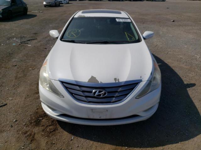 Photo 9 from auction – 2013 HYUNDAI SONATA SE with VIN 5NPEC4AC4DH562845