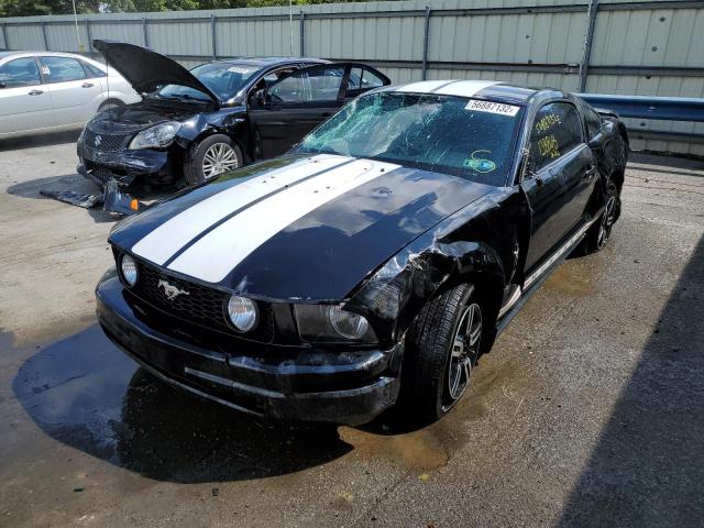Photo 2 from auction – 2006 FORD MUSTANG with VIN 1ZVFT80N765117238