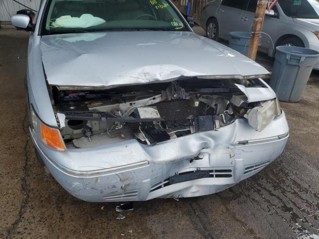 Photo 9 from auction – 2000 MERCURY GRAND MARQ with VIN 2MEFM75W8YX616884