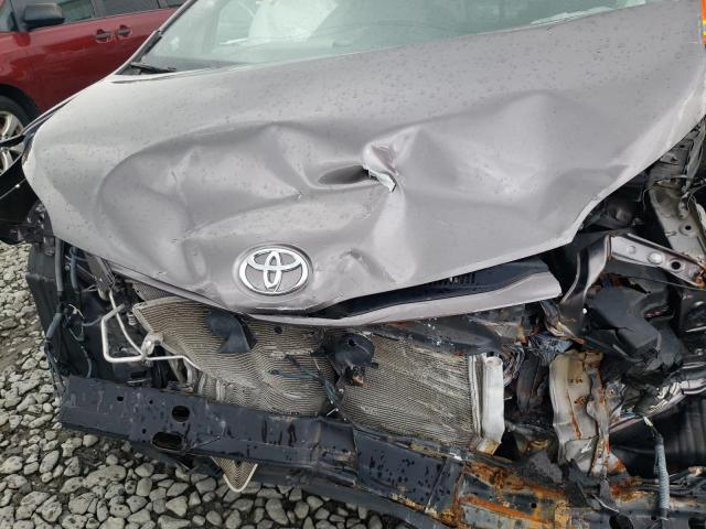 Photo 7 from auction – 2016 TOYOTA SIENNA LE with VIN 5TDKK3DC2GS741685