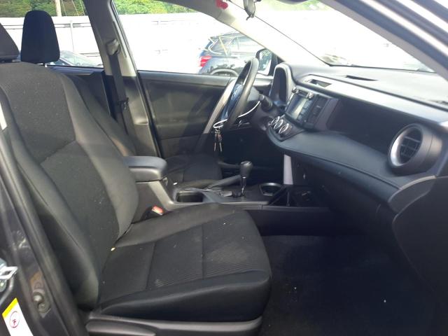 Photo 5 from auction – 2018 TOYOTA RAV4 LE with VIN 2T3ZFREV8JW473365