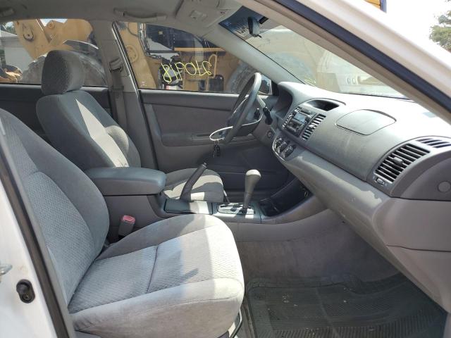 Photo 5 from auction – 2004 TOYOTA CAMRY LE with VIN 4T1BE32K84U287012