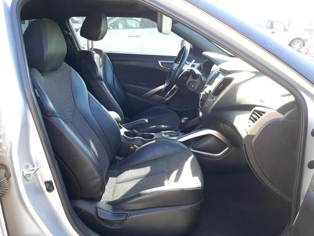 Photo 5 from auction – 2016 HYUNDAI VELOSTER with VIN KMHTC6AD4GU268766