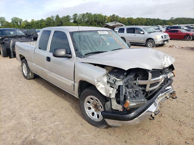 CHEVROLET silverado 2004 with VIN 2GCEC19V541347948 - Photo from auction