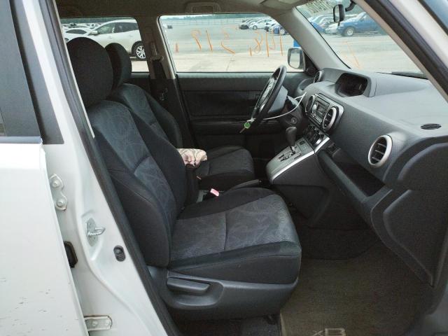 Photo 5 from auction – 2011 TOYOTA SCION XB with VIN JTLZE4FE8B1128443