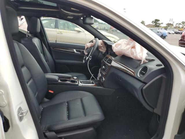 Photo 5 from auction – 2012 MERCEDES-BENZ C 300 4MAT with VIN WDDGF8BB2CR212902