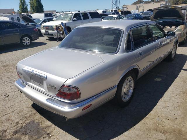 Photo 4 from auction – 2000 JAGUAR VANDENPLAS with VIN SAJDA24C6YLF02671