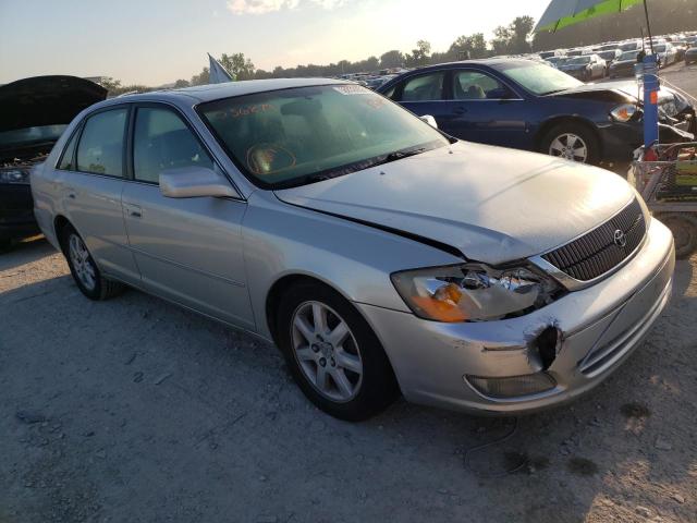 TOYOTA AVALON XL 2000 with VIN 4T1BF28B6YU036879 - Photo from auction