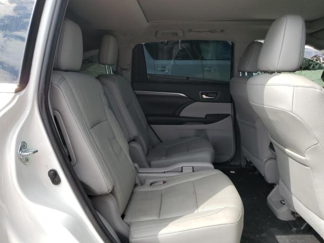 Photo 6 from auction – 2018 TOYOTA HIGHLANDER with VIN 5TDDZRFH3JS861261