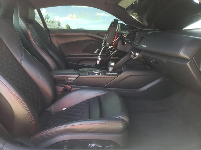 Photo 5 from auction – 2017 AUDI R8 5.2 QUA with VIN WUAEAAFX0H7903591