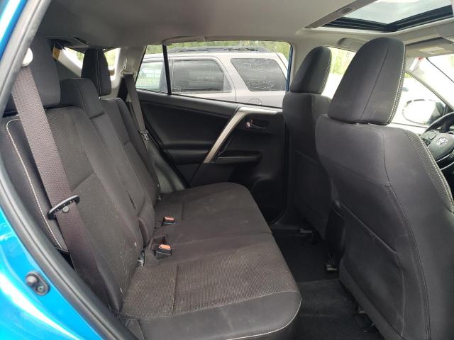 Photo 6 from auction – 2017 TOYOTA RAV4 XLE with VIN JTMRFREV5HD219961