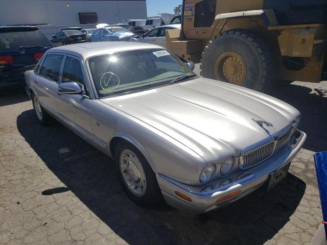 JAGUAR VANDENPLAS 2000 z numerem VIN SAJDA24C6YLF02671 - Zdjęcie z aukcji
