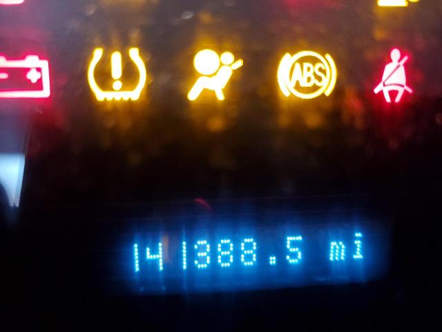 Photo 8 from auction – 2010 FORD ESCAPE XLT with VIN 1FMCU9D76AKD43930