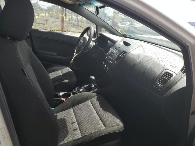 Photo 5 from auction – 2017 KIA FORTE LX with VIN 3KPFK4A74HE068571