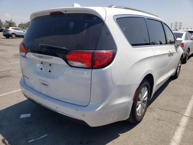 Photo 4 from auction – 2018 CHRYSLER PACIFICA T with VIN 2C4RC1BG4JR212650